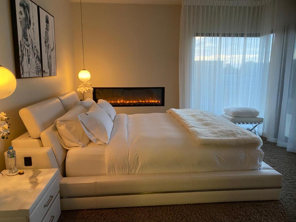 Amare Beachside Luxury Turners Beach エクステリア 写真